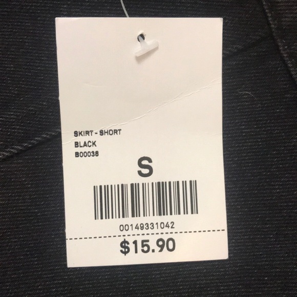 Black denim skirt - Picture 3 of 4